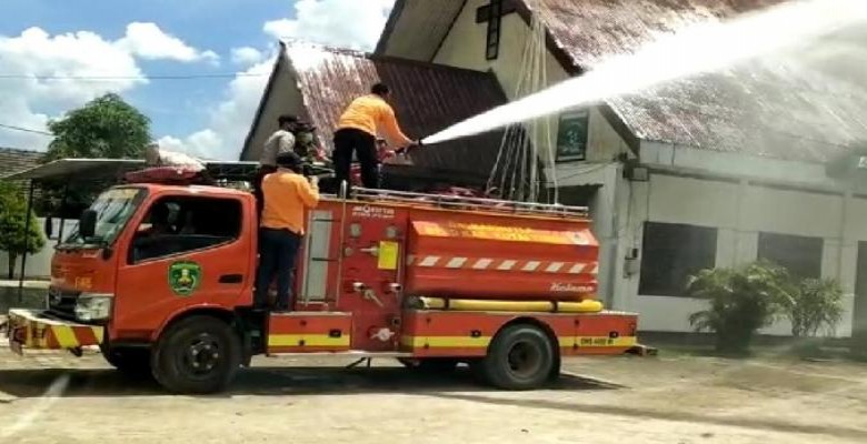 H Syafrudin: BPBD Kutim Lakukan Penyemprotan Cairan Disinfektan ke Pemukiman Padat Penduduk