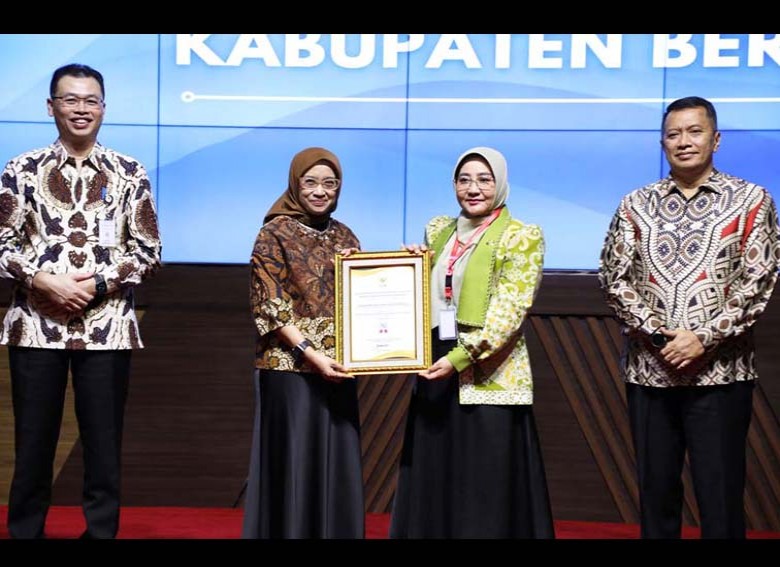 Berau Terima Penghargaan dari Menpan RB, Capai Nilai Tertinggi Indeks Reformasi Birokrasi