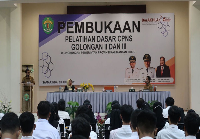Buka Pelatihan Dasar untuk 273 CPNS, Riza Ingatkan Peserta Tetap Disiplin Ikuti Latsar
