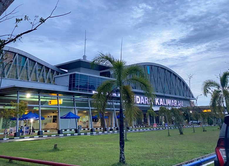 Pergerakan Penumpang dan Kargo di Bandara Kalimarau Meningkat Tajam