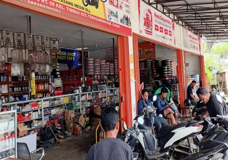 Harga Oli Melonjak, Pemilik Bengkel di Tenggarong Sebut Pelemahan Rupiah jadi Faktor Utama