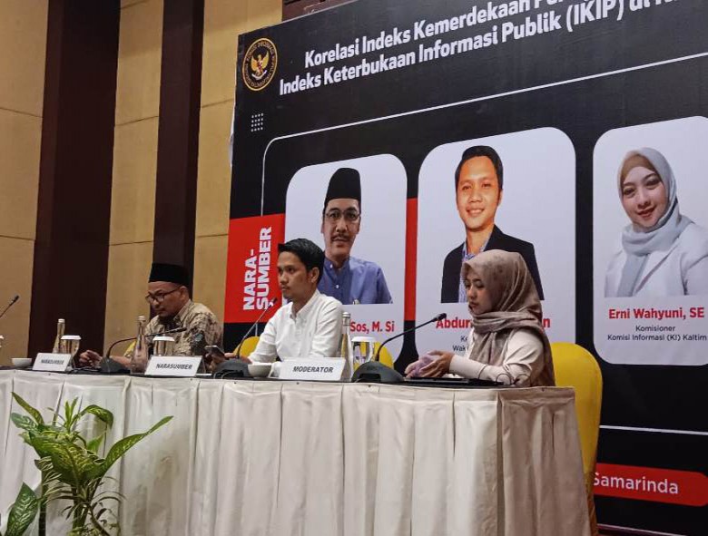 Diskusi KI Kaltim Sorot Perbedaan Mencolok Peringkat IKP dan IKIP