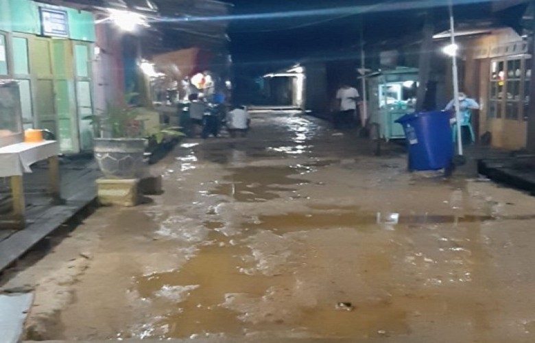 Banjir Rob Rendam Puluhan Rumah Warga Bontang