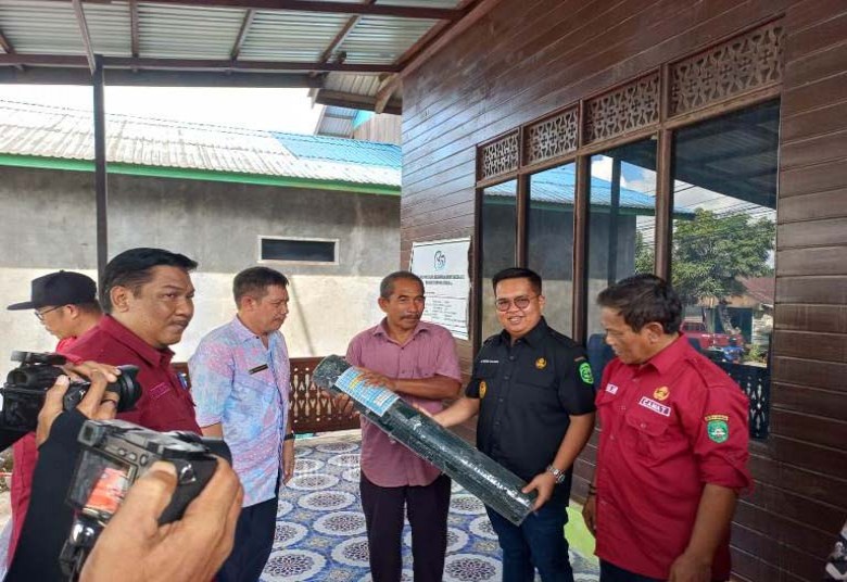 Pemkab Kukar Berikan Bantuan Sapras Perikanan ke KUB dan Pokdakan Loa Kulu