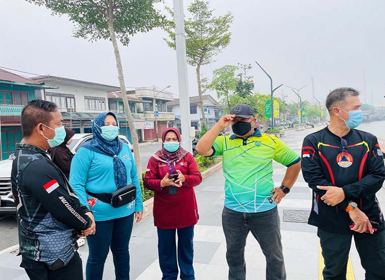 Kabut Asap Makin Pekat Selimuti Berau, Kadar PM2,5 Tembus 385 dan PM10 Capai 1.400, Warga Diminta Pakai Masker