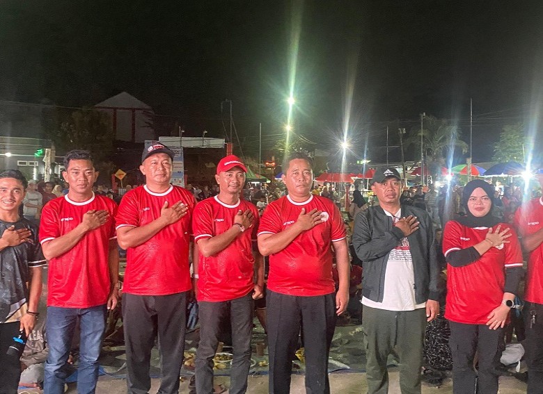 PPK Kecamatan Tenggarong Gelar Sosialisasi Pilkada dan Nobar Timnas di Kelurahan Maluhu