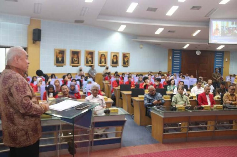 Berikan Kuliah Umum Unhas Makassar, Gubernur: IKN, Terbuka Peluang Kerja Sama Antar Daerah