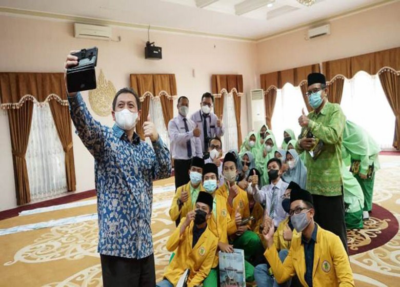 Lepas 17 Santri Ponpes Istiqomah Muhammadiyah, Wagub: Selalu Semangat dan Fokus