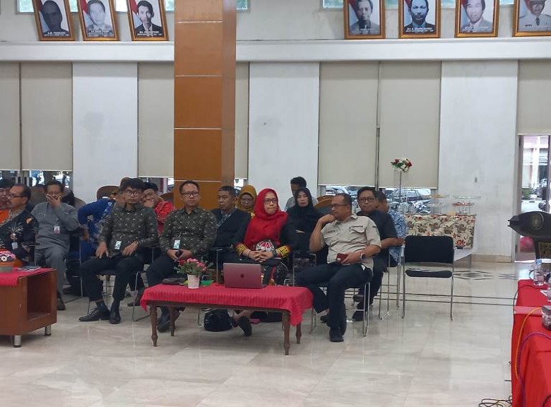 Kepala Bappeda Kukar Hadiri Rakor dan Evaluasi Pelaksanaan Bantuan Sosial