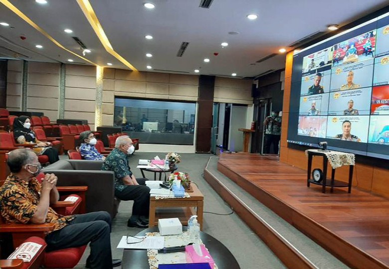 TNI Polri Garda Terdepan Menjaga NKRI