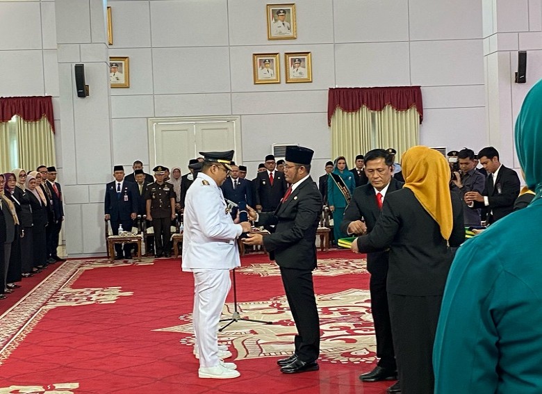 Gubernur Kaltim Lantik Bupati-Wakil Bupati Kukar, Rudy: Lebih Baik Sederhana dan Jujur daripada Megah Tapi Mengkhianati Rakyat