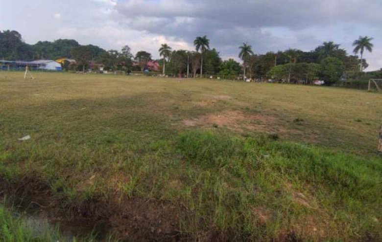 Secara Bertahap, Pedagang Pasar Tangga Arung Dipindah ke Lapangan Pemuda