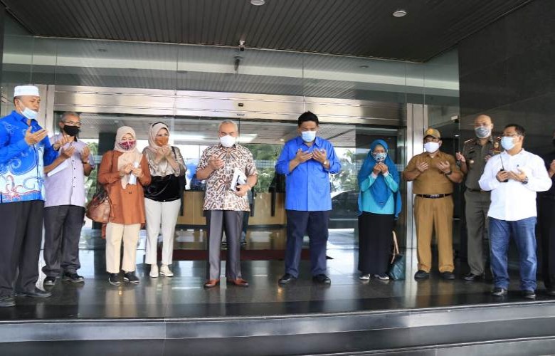 Gubernur Tinjau Jalan  Samarinda, Kukar dan Kubar