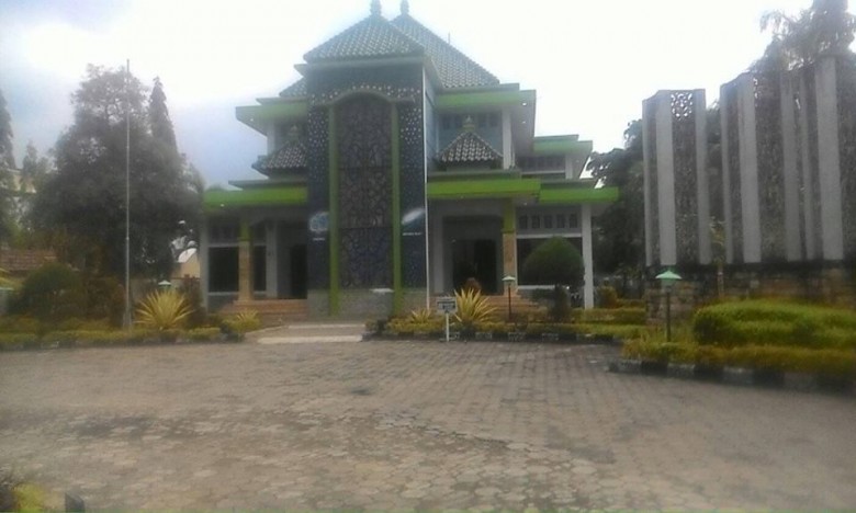 Kunjungan ke Obyek Wisata Tenggarong Turun Dratis