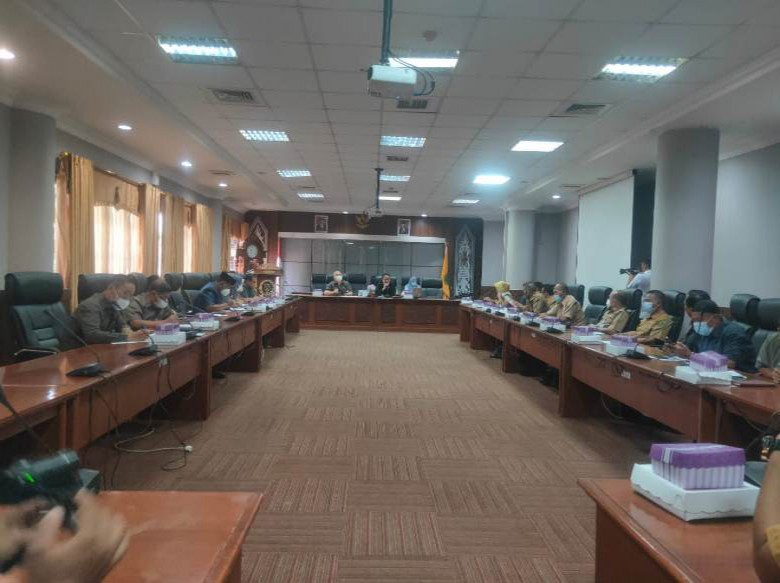 Pihak Pabrik Tak Hadir, Hasil RDP Soal Harga TBS Belum Ada Kesepakatan