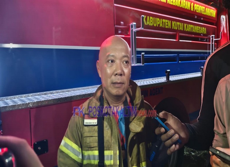 Hoaks Kebakaran di Kelurahan Mangkurawang Sempat Kecoh Damkar Kukar Saat Padamkan Api di Jalan Belida