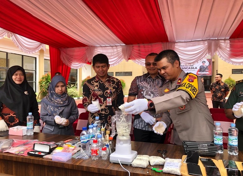 Kejari Berau Musnahkan Barang Bukti dari 72 Kasus Tindak Pidana Umum