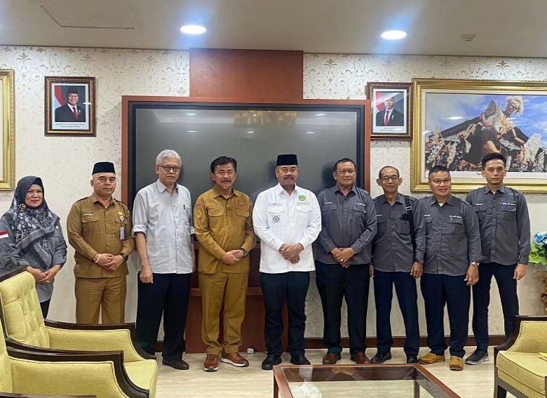 Pemkab Kukar Tetapkan UMK Tahun 2025 Naik 6,5%, UMSK Fokus pada Empat Sektor Utama