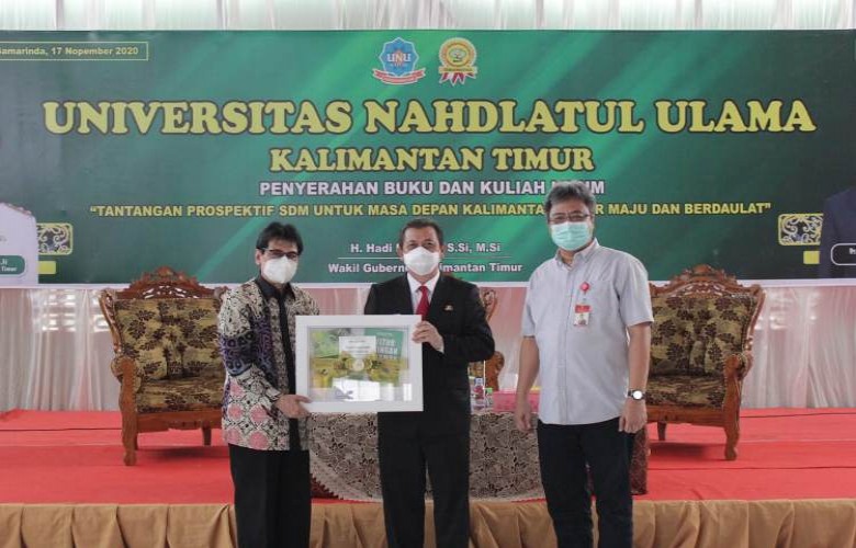 Wakil Gubernur Hadi Mulyadi Serahkan Seribu Buku untuk UNU
