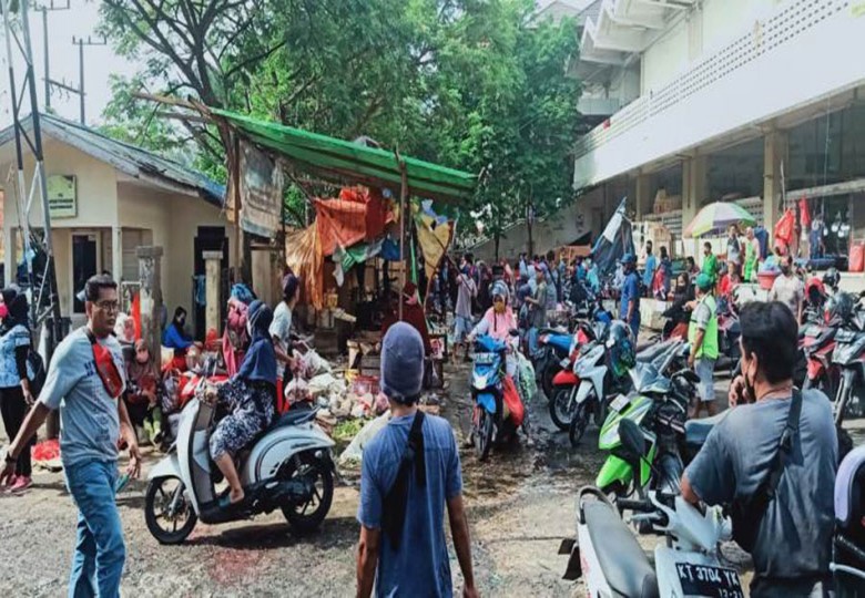 Ratusan Lapak PKL Pandan Sari di Bongkar, Warga Minta Jangan Tebang Pilih