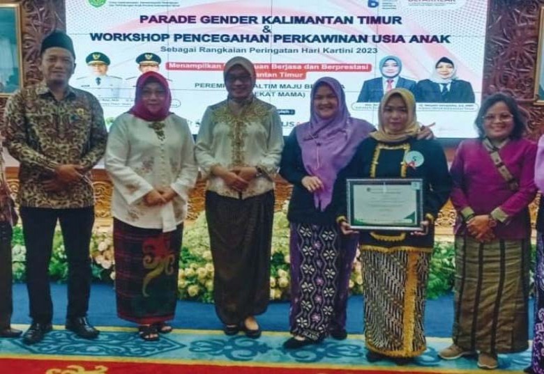 Membanggakan, Desa Sumber Sari Terima Penghargaan Gender Award 2023