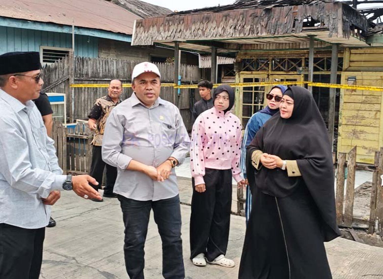 Tinjau Lokasi Kebakaran dan Salurkan Bantuan, DPRD Kukar Siapkan Dukungan Peralatan Pemadam