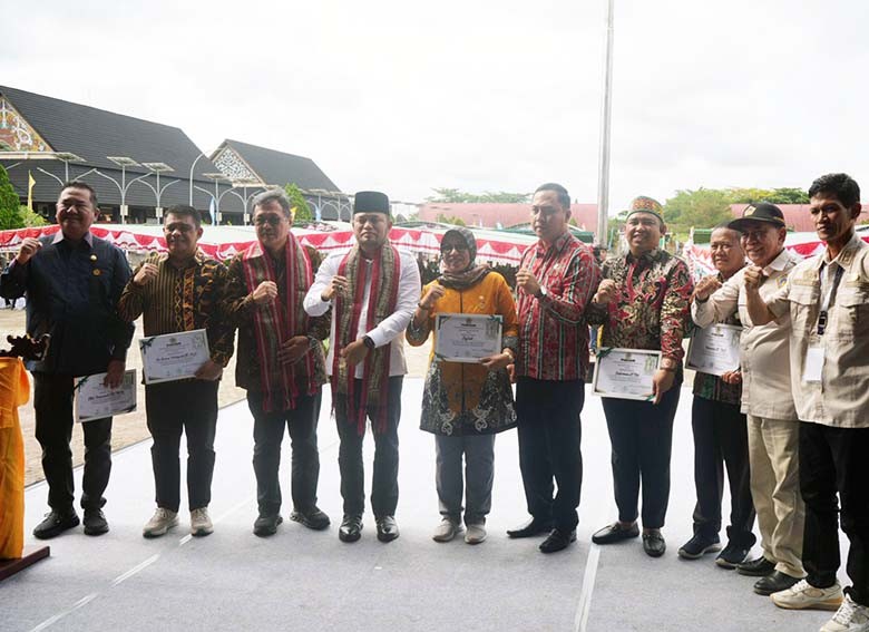 Anggota DPRD Berau Sakirman jadi Salah Satu Tokoh di Kaltim yang Sabet Penghargaan Abdi Bakti Tani Nelayan
