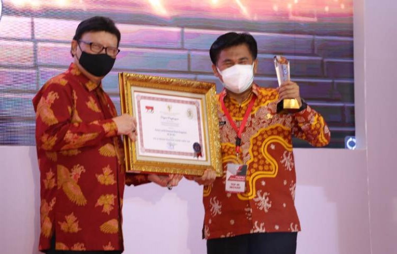 Kukar Terima Penghargaan Top 45 Inovasi Pelayanan Publik
