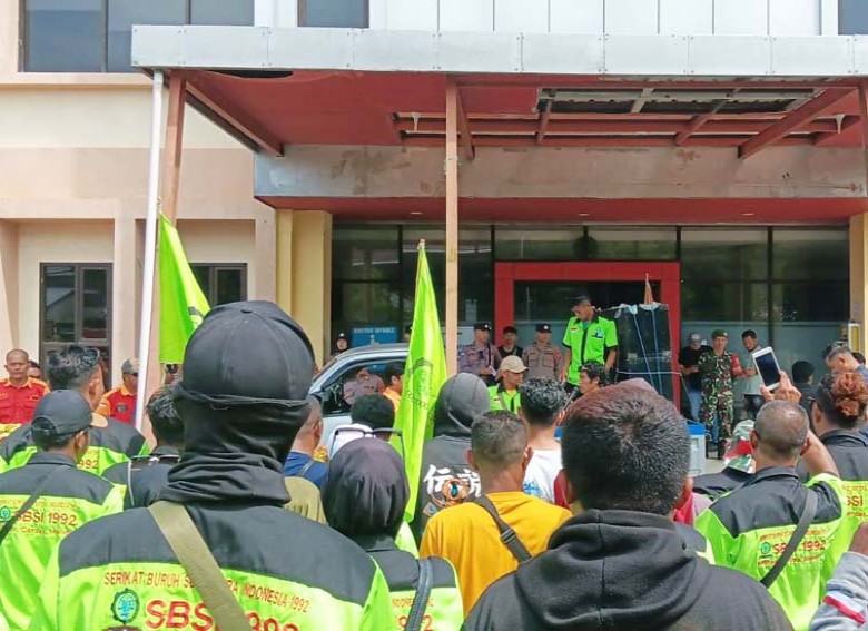 Demo Buruh di Berau Sampaikan 4 Tuntutan Pada Peringatan May Day