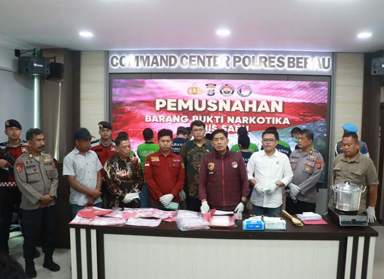 Satresnarkoba Polres Berau Musnahkan 1,5 Kilogram Sabu Hasil Pengungkapan Awal 2025