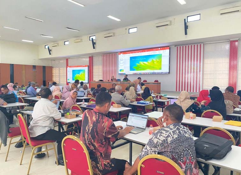 Mengatasi Kendala SIPLAH di Sekolah, Disdikbud Kukar Lakukan Pendampingan Kepada Kepala dan Bendahara SMP