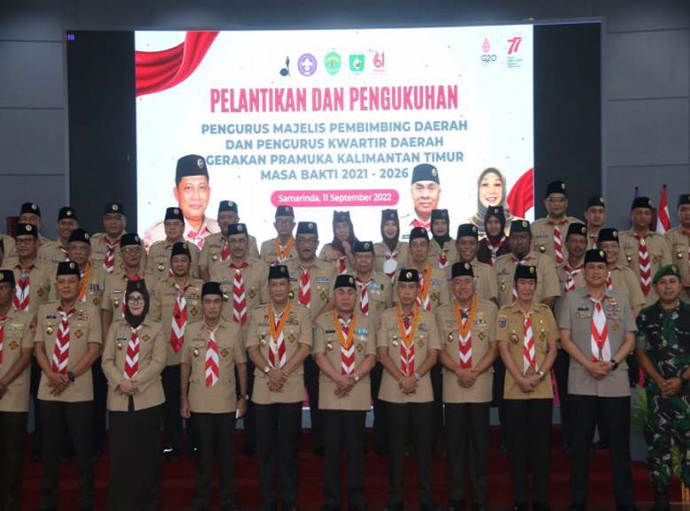 Ketua Kwarnas Lantik Pengurus Mabida, Kwarda dan LPK Gerakan Pramuka Kaltim