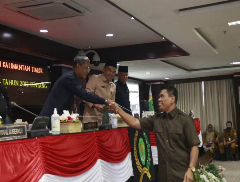 Tanggapan Pencabutan Tiga Ranperda, Pemprov Apresiasi  Fraksi-Fraksi DPRD Kaltim