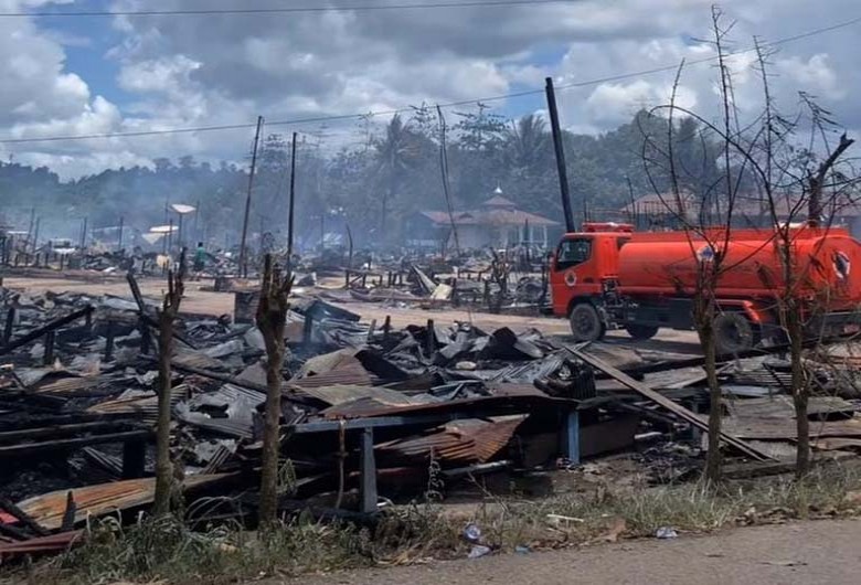 Kebakaran Besar di Kampung Pegat Bukur Berau, 98 Rumah Ludes Dilalap Api