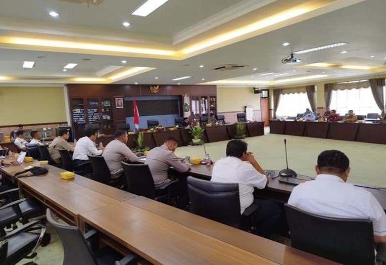 Komisi II DPRD Kukar Gelar RDP Bahas Assist Kapal Batu Bara