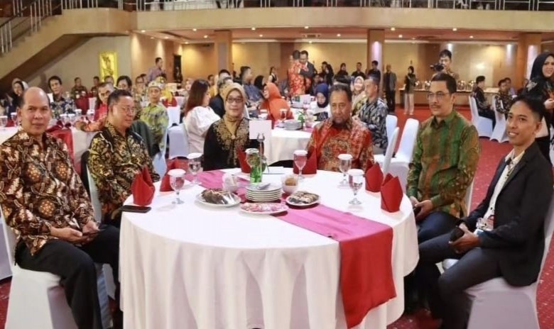 Anggota DPRD Jahidin Hadiri Malam Anugerah Penyiaran KPID 2023