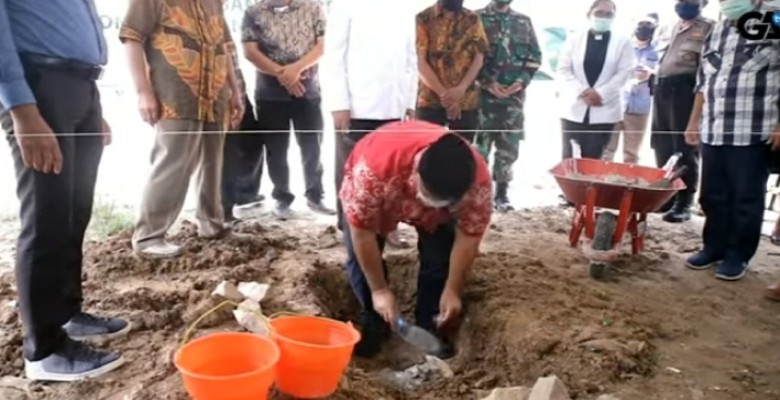 Bupati Letakkan Batu Pertama Pembangunan Gereja di Tenggarong Seberang