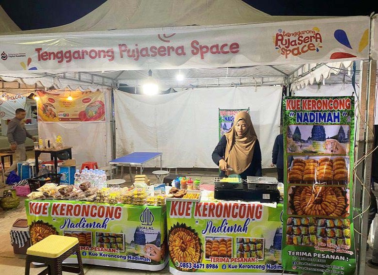 Berbekal Usaha Kue Keroncong Dapat Membantu Biaya Hidup dan Ekonomi Keluarga