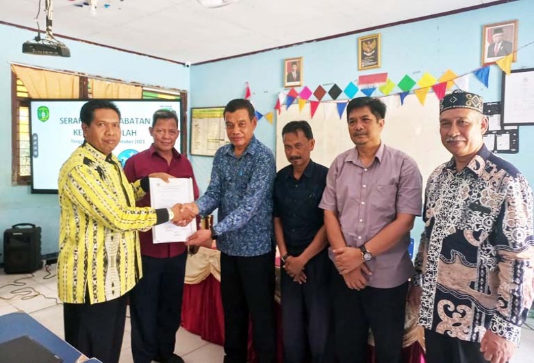 Sertijab Kepala SMPN 2 Tenggarong, Joko : Pertahankan yang Sudah Diraih