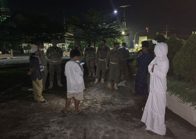 Akibat Konten Pocong Palsu, Lima Remaja Diamankan Polisi Pamong Praja