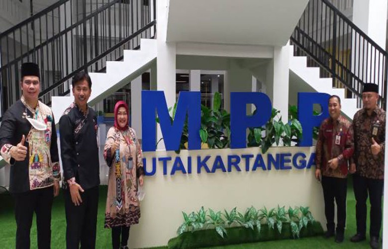 Deputi Bidang Pelayanan Publik KemenPAN RB Kunjungi MPP Kukar