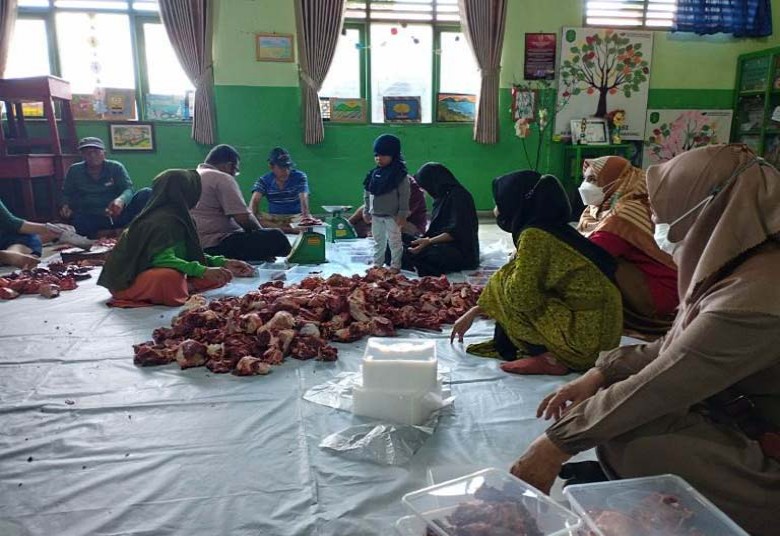 PD Muhamadiyah Kukar Sembelih 74 Ekor Sapi dan 9 Ekor Kambing