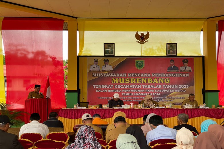 Pemerintah Siapkan Rp 400 Milyar untuk Perbaikan Jalan Sambaliung Sampai Lenggo