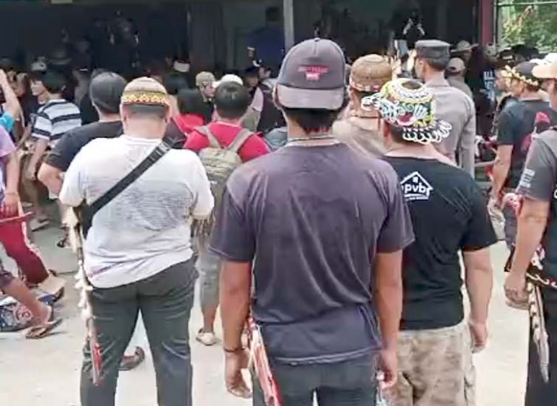 Dugaan Pengeroyokan Picu Kericuhan di Desa Bila Talang, Sejumlah Rumah Dibakar Massa