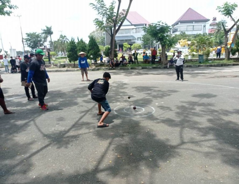 Dispora Kukar Gelar Lomba Olahraga Tradisional