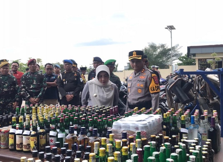 Operasi Pekat Ramadan, Polres Berau Sita 1.587 Botol Miras dan Tindak 97 Motor Balap Liar