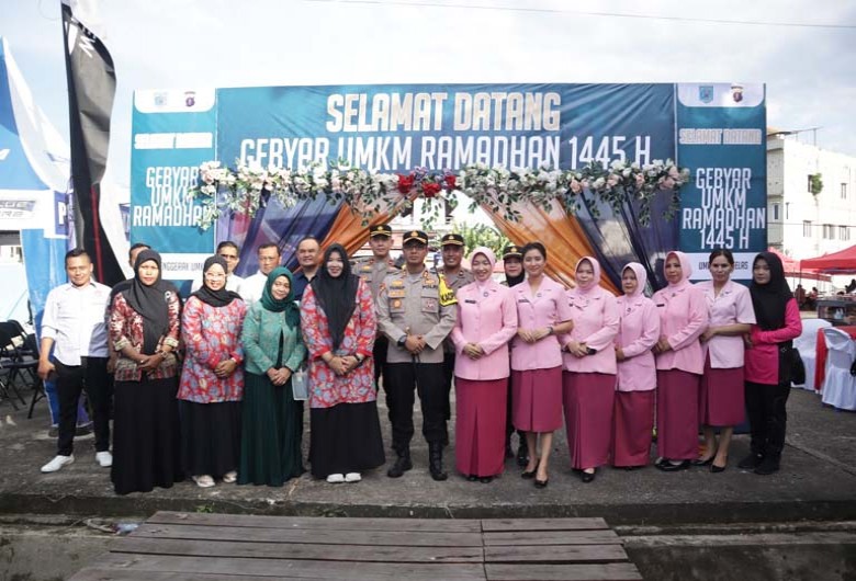 Bhayangkari Paser Bersama Forum UMKM Gelar Pasar Ramadan