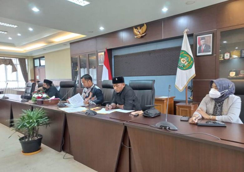 Bahas Dampak Penambangan, DPRD Fasilitasi Pertemuan Warga dengan PT Kitadin