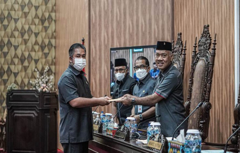 Rapat Paripurna Jawaban Wali Kota Terhadap Pandangan Umum Fraksi DPRD Balikpapan
