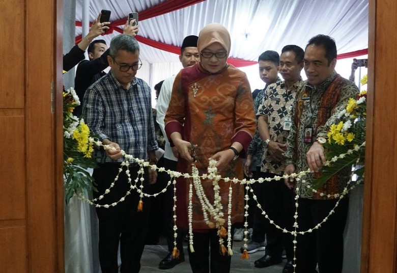 Resmikan Asrama MKT Pesut Solo, Sekda Sri: Bukti Komitmen Pemprov Dalam Peningkatan SDM